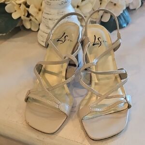 Life Stride Beige Strappy Slingback Heels